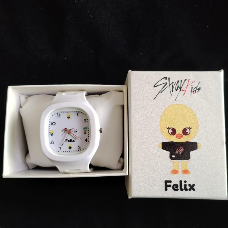 New Skzoo Stray Kids Anime Car - Jewelry Stores Watches avis et prix