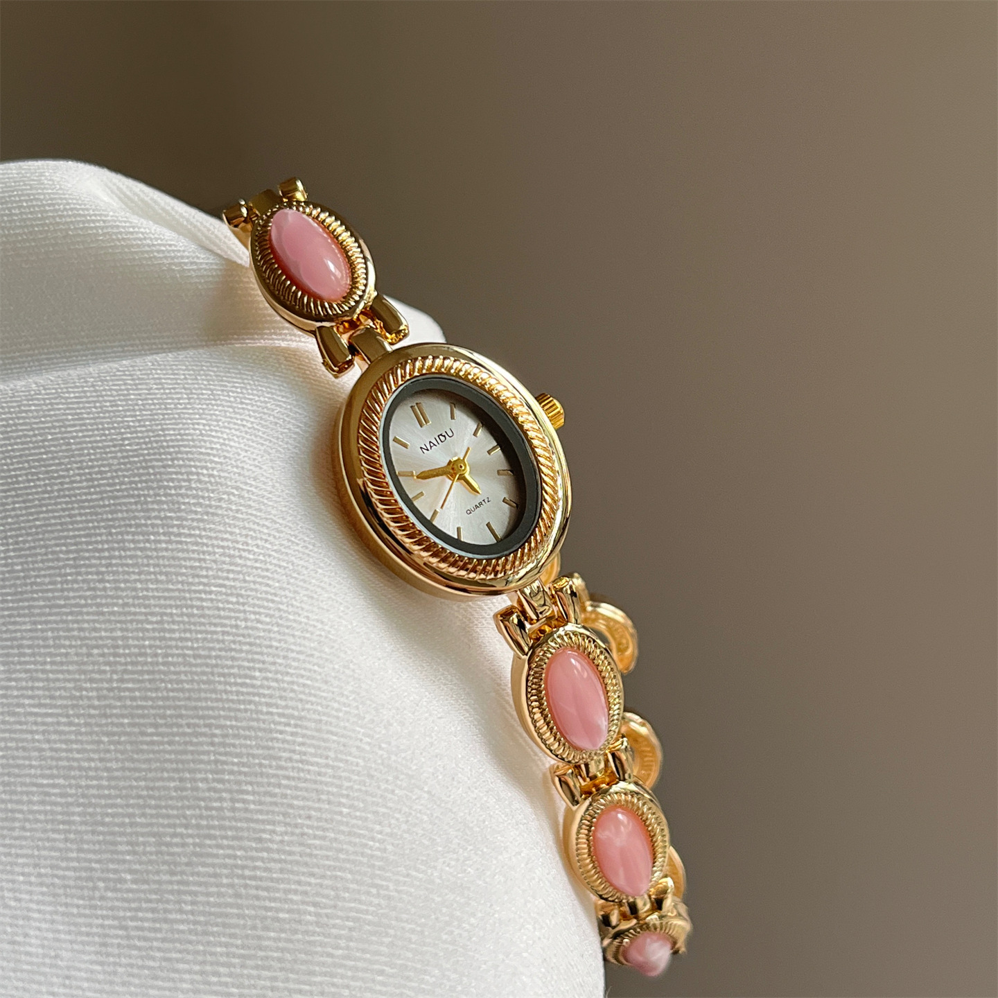 New Vintage Women's Watch with - Jewelry Watches Gold avis et prix