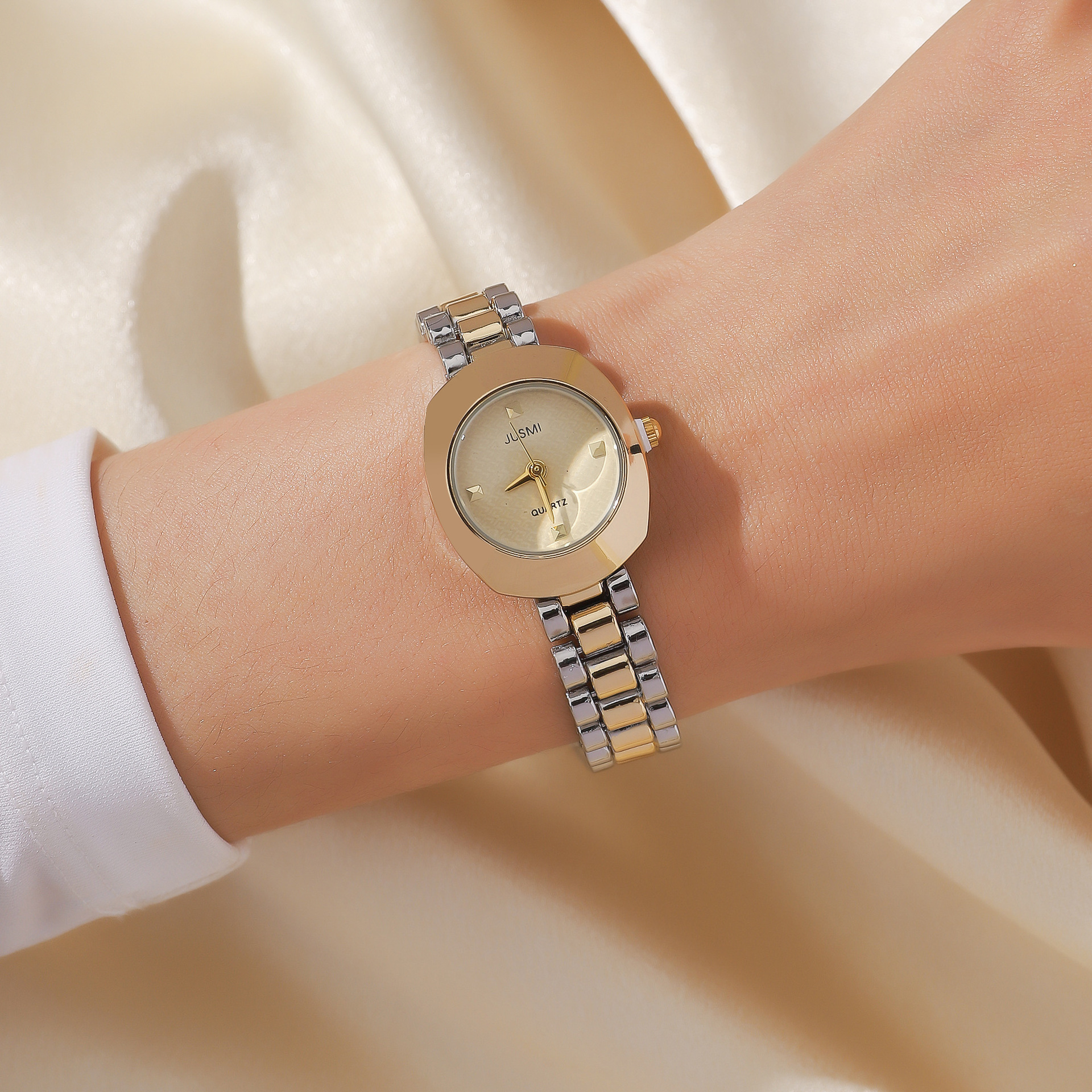 Fashionable square watch for w - Jewelry Watches Gold avis et prix