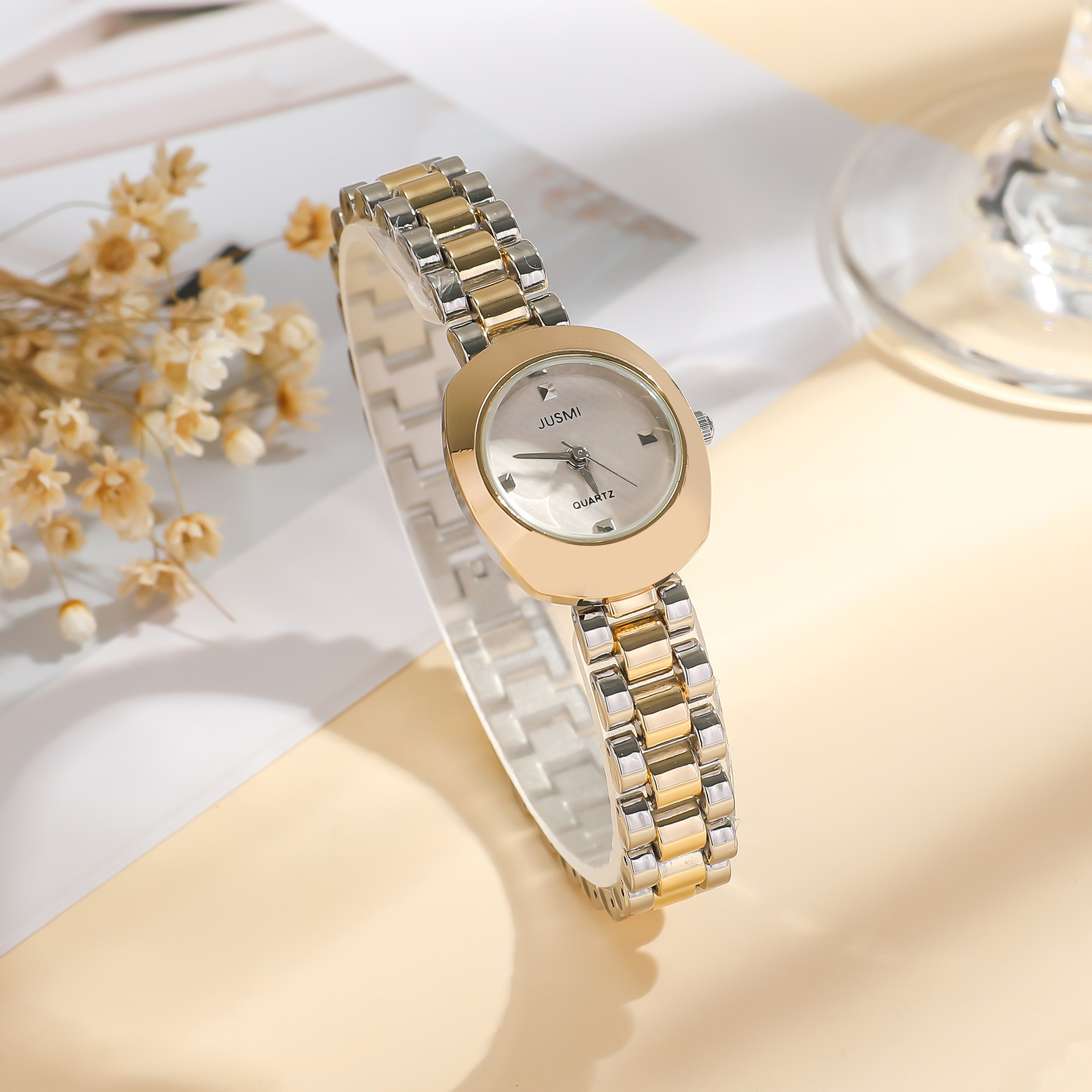 Fashionable square watch for w - Jewelry Watches Gold avis et prix