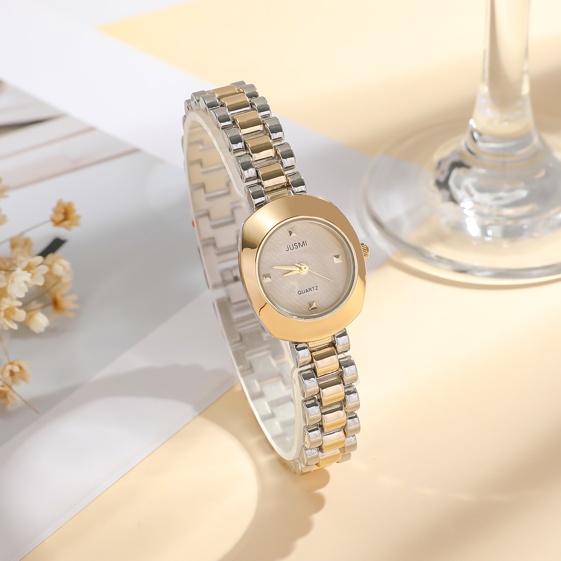 Fashionable square watch for w - Jewelry Watches Gold avis et prix
