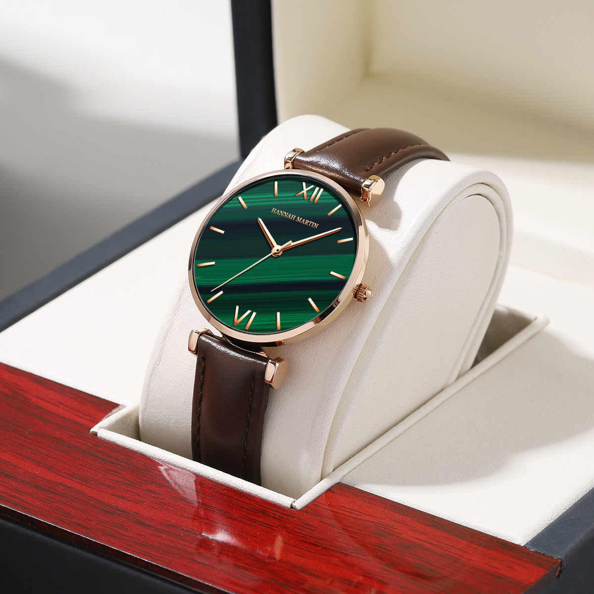 2024 New Women Watch with Quar - Stones Watches & Jewelry In Sweden Ab avis et prix