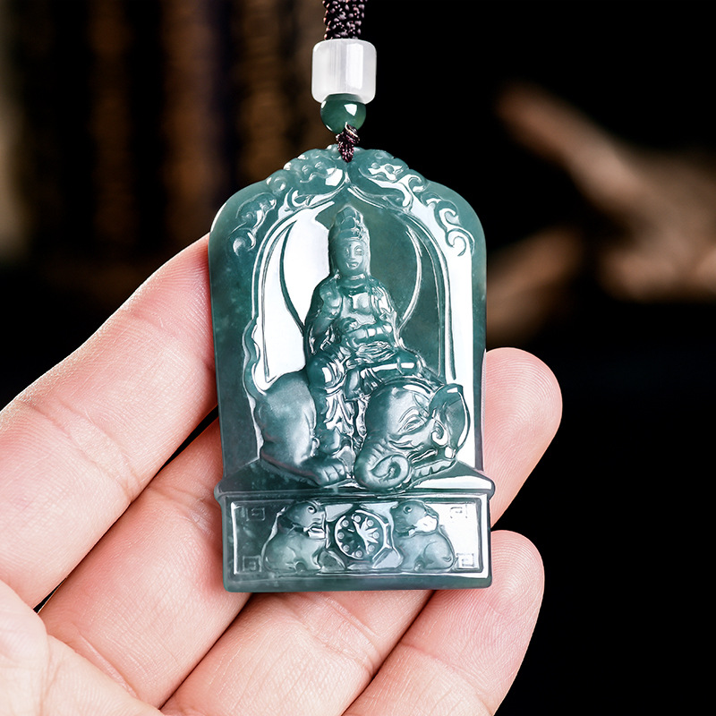 Natural Burmese Jadeite Guanyi - Necklace Pendant avis et prix