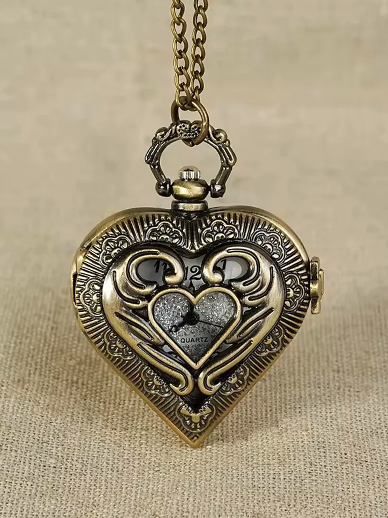 Vintage hollowed out heart-sha - Vintage Pocket Watch avis et prix