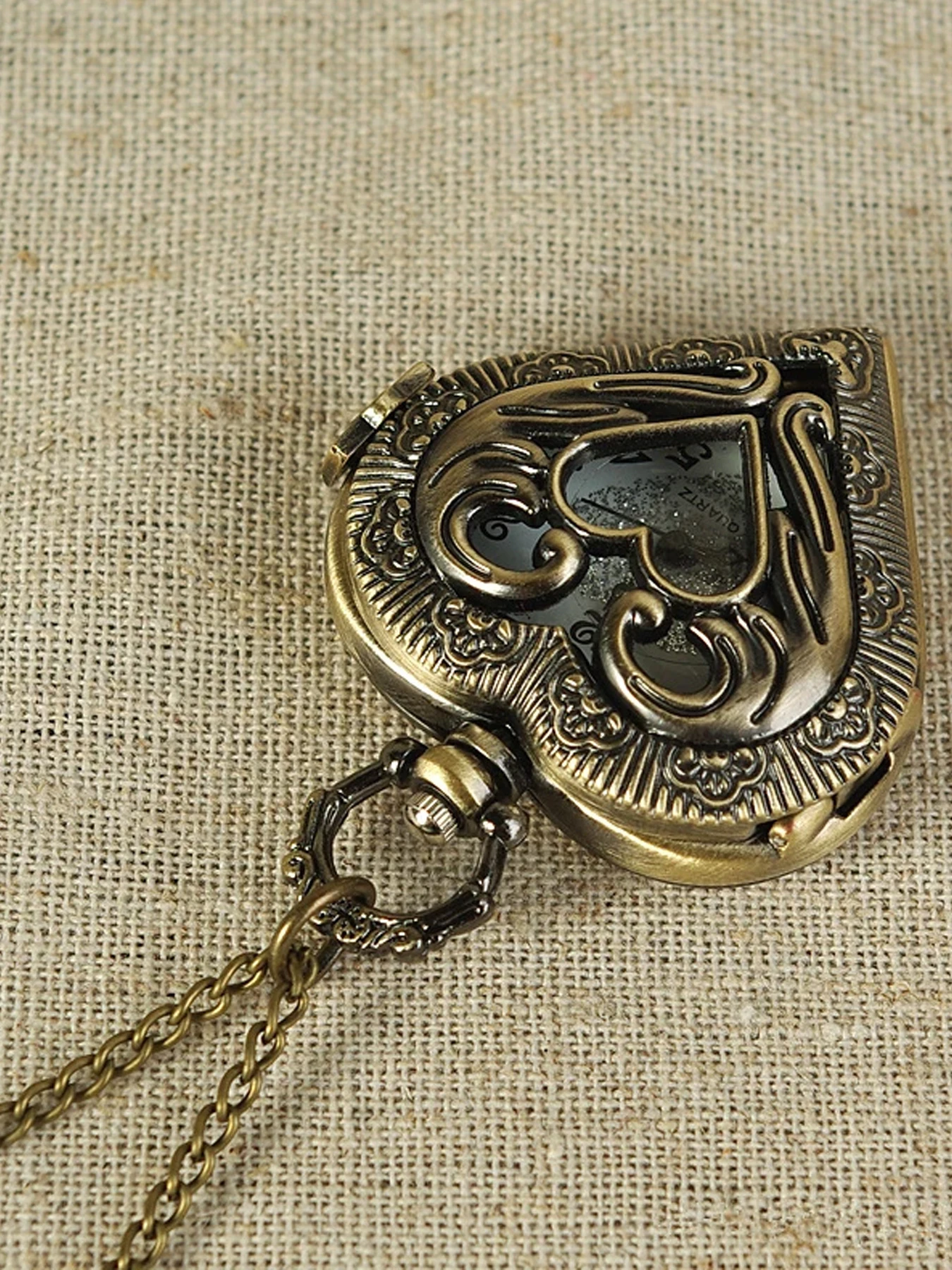 Vintage hollowed out heart-sha - Vintage Pocket Watch avis et prix