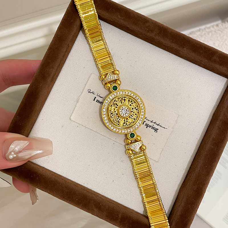 Classic Chinese style diamond  - Fine Jewelry Watches Women avis et prix